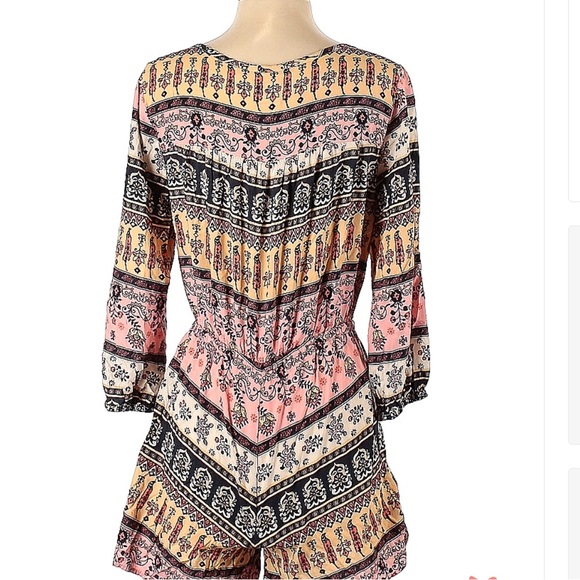 (Host Pick) Beautiful American Rag Cie Romper in Size Small - Picture 2 of 4